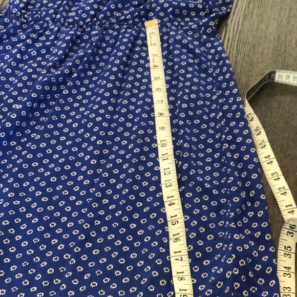 Dress size Medium - Picture 6 of 13